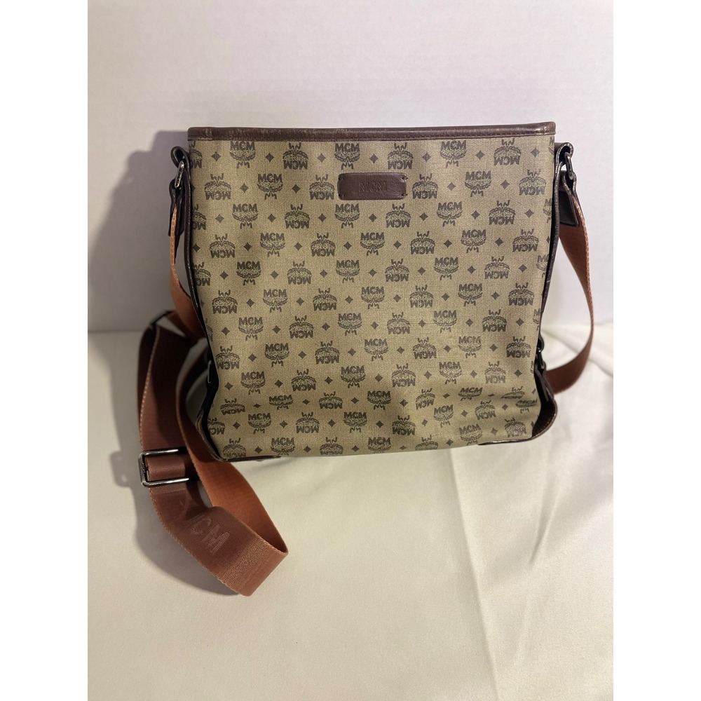 MCM Visetos Monogram Messenger Bag Brown Leather‎ Crossbody Bag Adjustable Strap